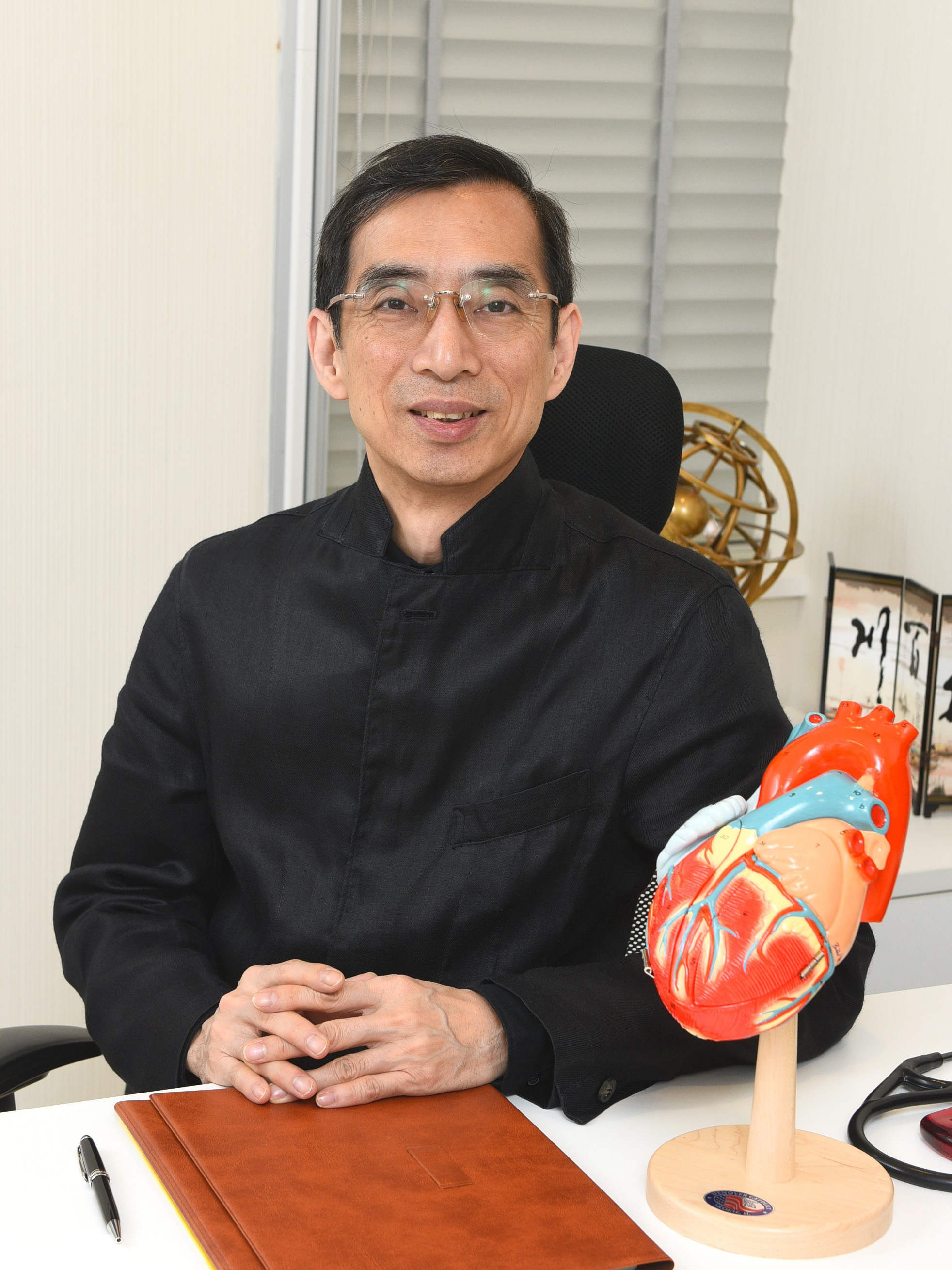 Dr. LAU Yuk Kong